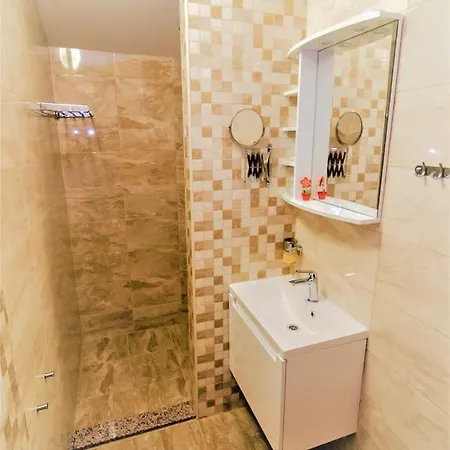 Apartments Lucija * Novigrad (Dalmatia)