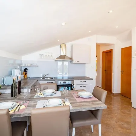 Apartments Lucija