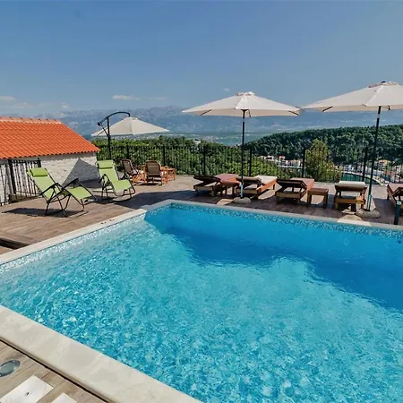 Apartments Lucija Gostinjska kuća *
