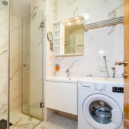 Gostinjska kuća Apartments Lucija Novigrad (Dalmatia)