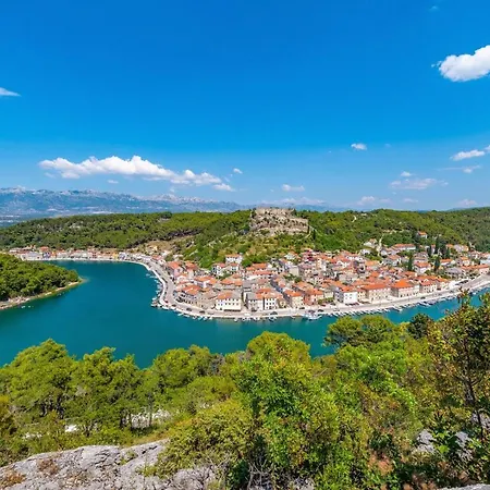 Apartments Lucija Gostinjska kuća Novigrad (Dalmatia)