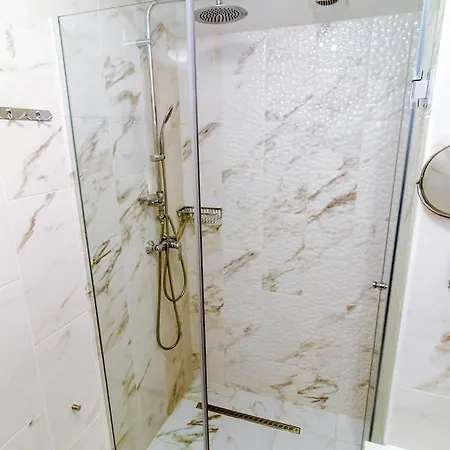 Apartments Lucija Novigrad (Dalmatia)